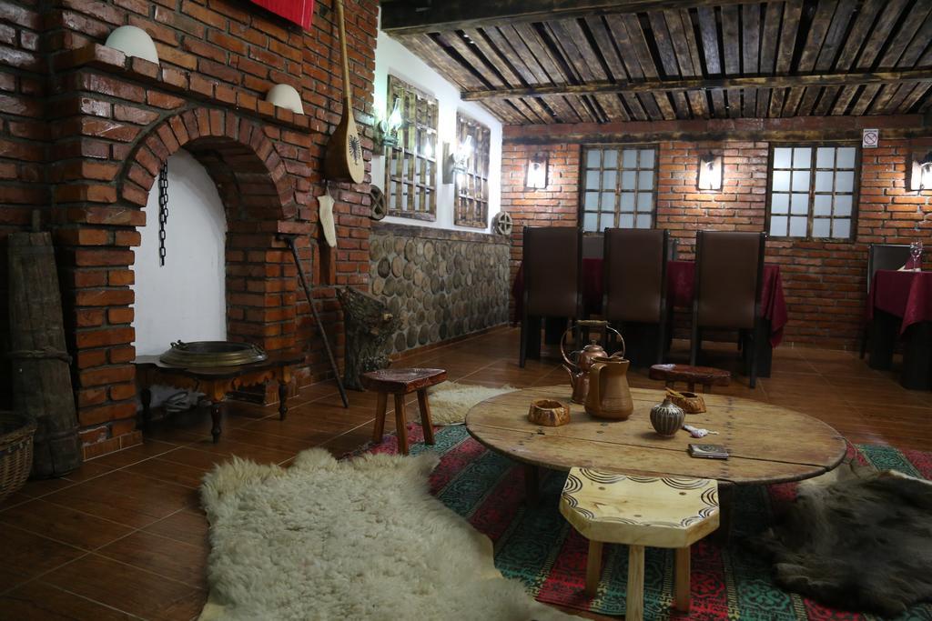 Hotel Antika Призрен Экстерьер фото
