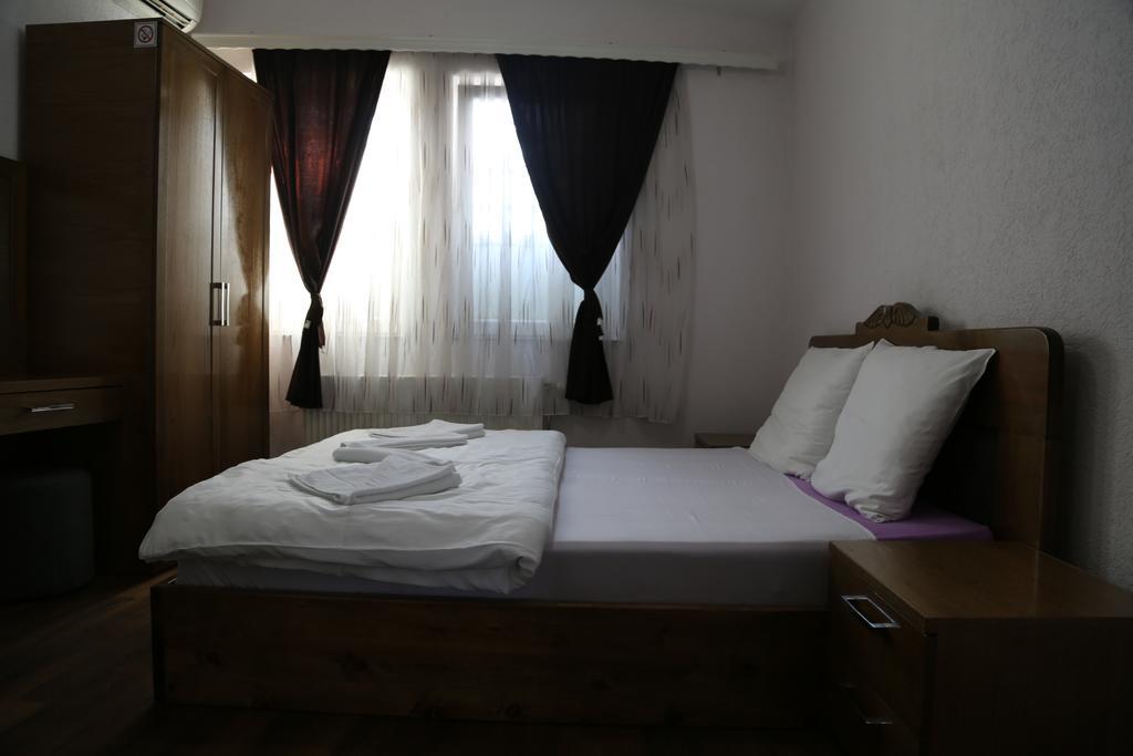 Hotel Antika Призрен Номер фото