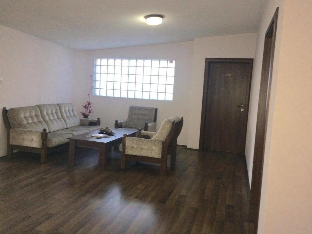 Hotel Antika Призрен Экстерьер фото
