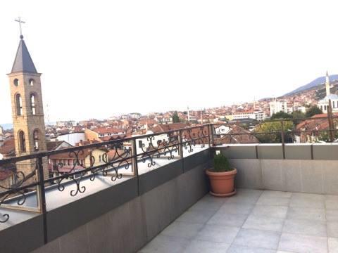 Hotel Antika Призрен Экстерьер фото